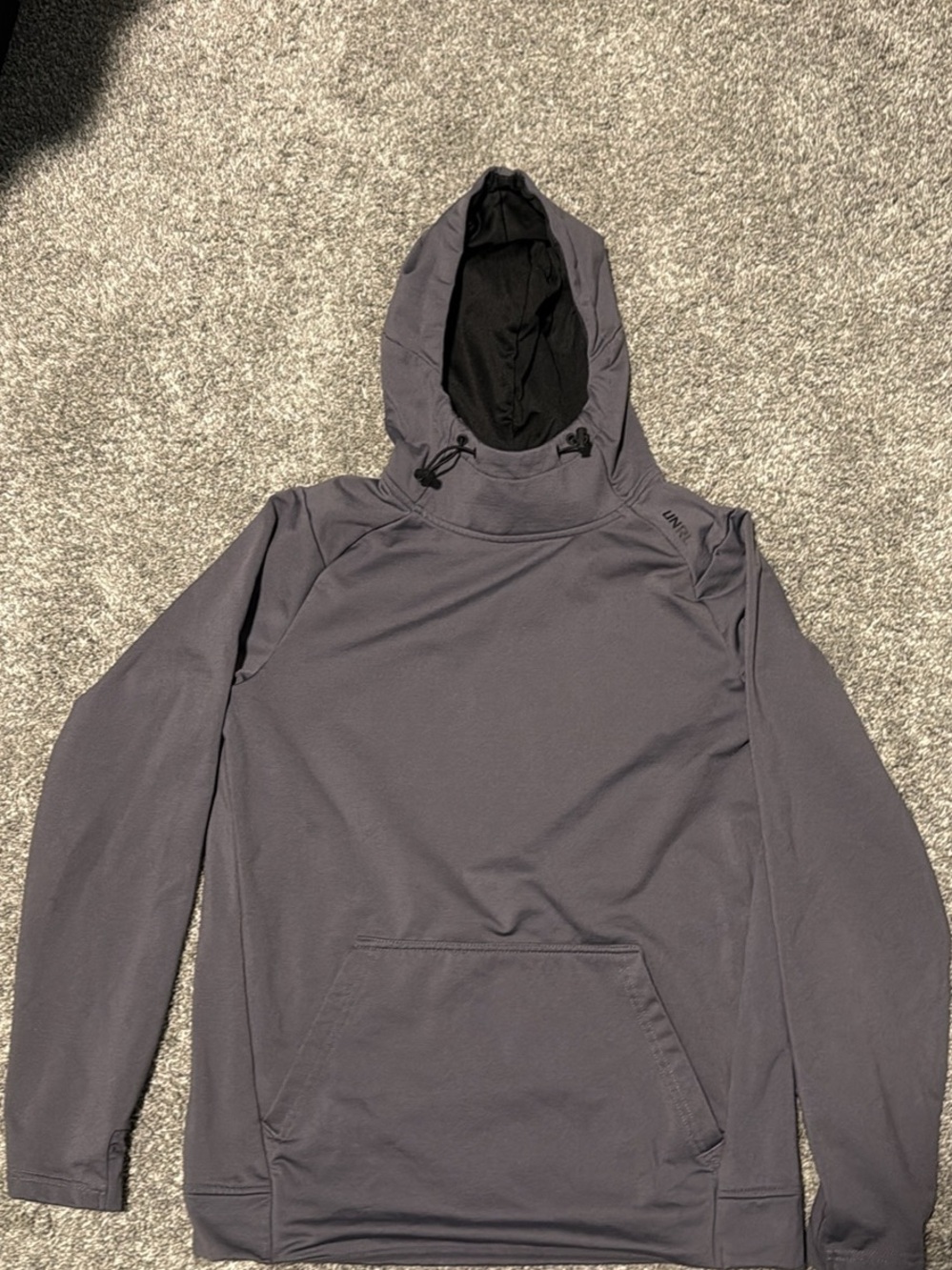 UNRL Gray Pullover Hoodie with Hood and Kangaroo Pocket Mens XS